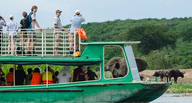 boat cruise along the Kazinga channel